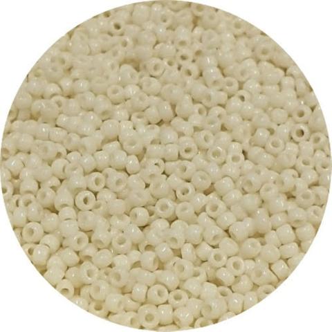 Opaque Cream Rocaille Beads, available in sizes 11°, 8° and 6° from beadmonster.co.uk 

perfect for loom or off-loom beadwork, bead jewellery, threading, embroidery, yarn and textile embellishment

tap the linktree in our profile, select Bead Monster, then scroll down the menu to our Rocaille Beads page or visit beadmonster.co.uk ~ our prices include UK Postage and Packing with a low minimum order 

customers in EU countries and Northern Ireland : please email us first before placing an order as new GPSR regulations apply from 13/12/24

#BeadMonster #Beads #EverythingsBetterWithBeads #CreamAesthetic