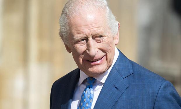 Carlos III en la misa de Pascua el pasado 20 de abril. (Samir Hussein/WireImage)