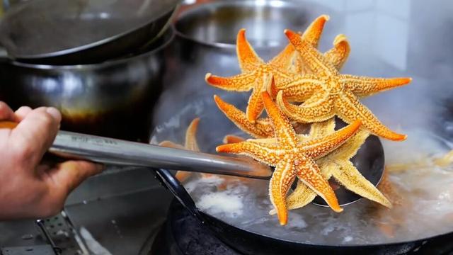 Chinese Street Food - STARFISH FRIED RICE Qingdao Seafood China