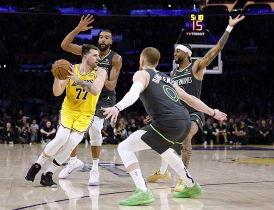 NBA playoff trends I’m watching: Wolves’ cohesiveness, Cavaliers’ pull-up shooting and more