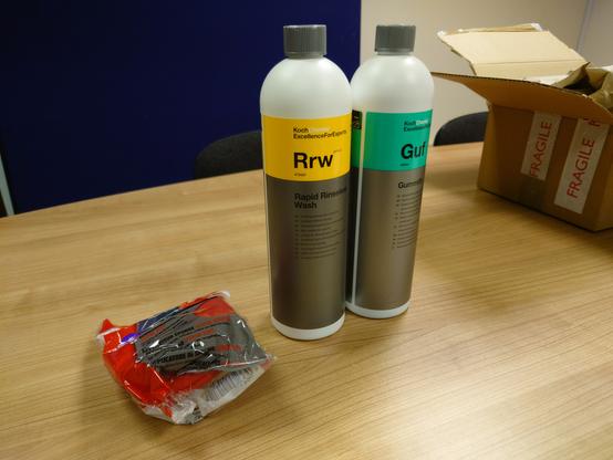 Sonax application pads, Koch Chemie RRW (Rapid Rinseless wash) and Guf (Gummi-Fix, dressing for rubber components)