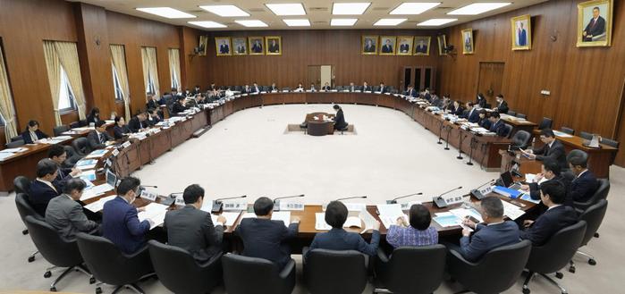Nearly 60% of Japanese believe election social media needs regulation