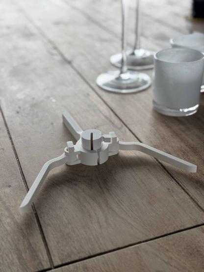 Fully 3D printable fodlable camera panner.