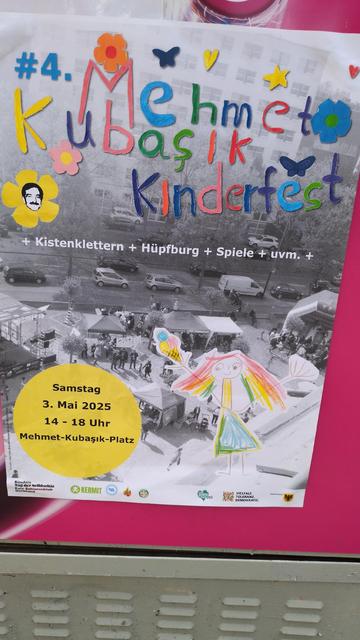 Plakat zum Mehmet-Kubaşık-Kinderfest um 14:00 Uhr auf dem Mehmet-Kubaşık-Platz