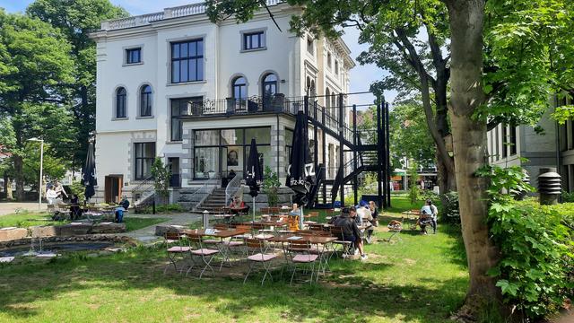 Bild zeigt Garten des Museumscafe Felka in Osnabrück.