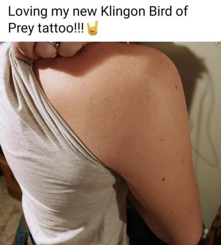 Loving my new Klingon Birtd of Prey tattoo!!! 🤘

Picture of a person showing an empty shoulder