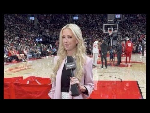 Share Love Club! Lindsey Dunn covers the Toronto Raptors/WNBA/Raptors 905 in such a fun way! Thanks!