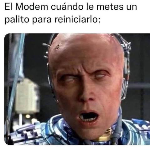 El modem cuando le metes el palito para reiniciarlo:
Robocop con los ojos en blanco y la boca abierta