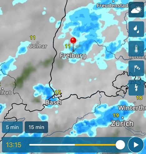 Regenradar für Freiburg: Um 13:15 ist das Regenfeld fast komplett durchgezogen.