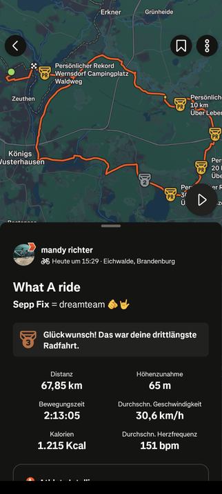 Ein Screenshot von dr App Strava mit meiner Radstrecke und Angaben zu Geschwindigkeit, Zeit und Länge.