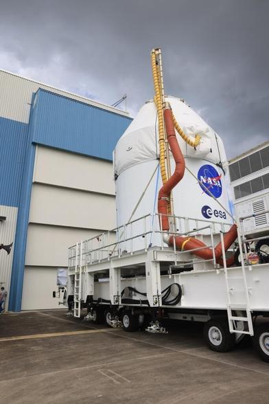 Orion handover and transportation to the fueling facility by NASA and Lockheed Martin teams ahead of Artemis II [credit: NASA/Kim Shiflett /Cory S Huston/Frank Michaux]