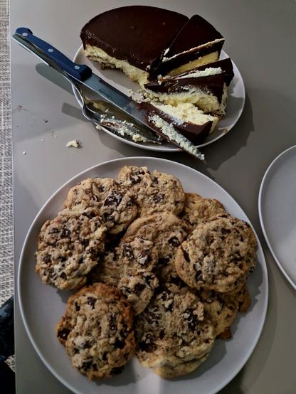 Kuchen und Kekse in der Spektrum-Küche.
