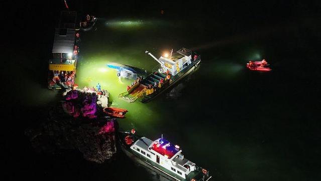 84 persones han caigut al riu quan els quatre vaixells turístics han naufragat per la tempesta (Europa Press/Liu Xu )