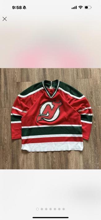 Is this a legit classic Devils Jersey? Before I possibly buy