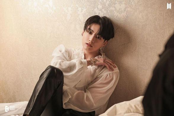 Romantic era Jungkookie - Me, Myself and I Photobook