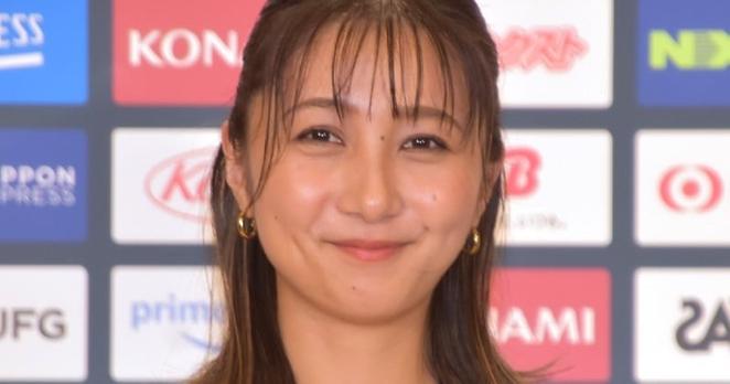 TBS近藤夏子アナ、幼少期の水着ビーチショットに反響「笑顔がかわいいまま変わってない」 - ORICON