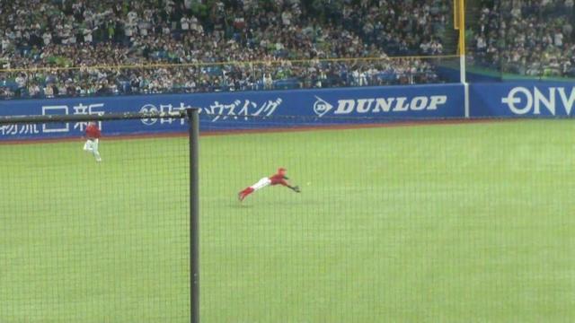 広島 大盛穂 ファインプレー　ヤクルト vs 広島　2025年5月5日(月) 神宮球場
