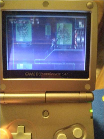 Photo of a GBA SP with Metroid Fusion