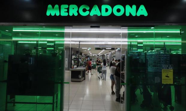 La entrada a un supermercado de Mercadona. (GETTY)