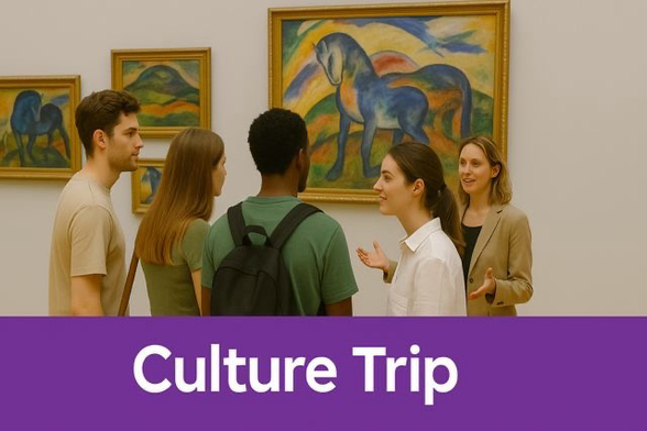 Studierende bei Museumsführung