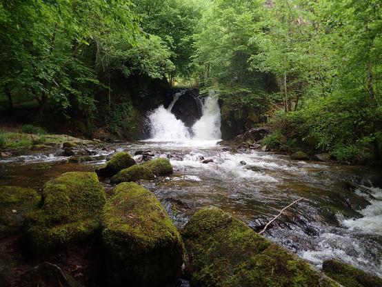 Cascade sur la Cerdogne