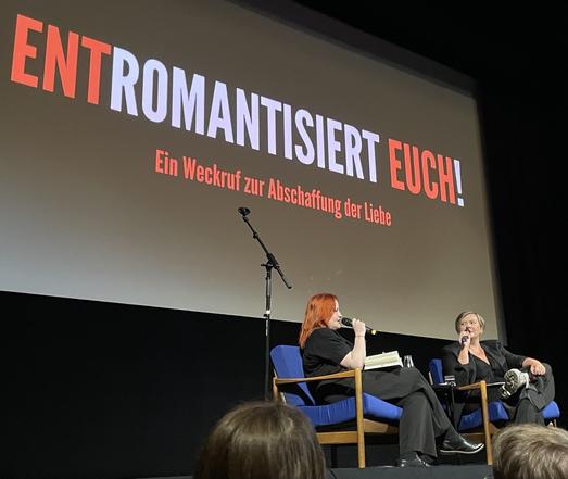 Buchpräsentation von Frau Frasl