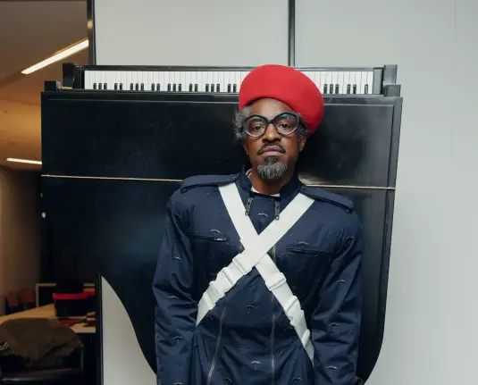 <img alt="Andr&#xE9; 3000 surprise-drops new EP &#x2018;7 piano sketches&#x2019;" src="https://theneedledrop.com/content/images/2025/05/Andre3000Piano-Nolan-Zangas-2-1-1.webp" /><p>Yesterday (May 5),<strong> Andr&#xe9; 3000</strong> surprise-dropped a new EP titled <em>7 piano sketches</em> via Epic Records, a collection of improvisational piano pieces recorded a decade before his recent Grammy-nominated debut solo album <a href="https://theneedledrop.com/album-reviews/2023-11-andr-3000-new-blue-sun/"><em>New Blue Sun</em></a>.</p><p>In an Instagram post, he wrote a caption that began with a warning, one we&apos;ve been familiar with since the N<em>ew Blue Sun</em> era: &#x201c;warning: no bars.&quot; Although there&#x2019;s indeed no rapping, each track features an introduction of the number and title of the song &#x2013; some voiced by Andr&#xe9;, some by Fatima Robinson, and others by both of them harmonizing. 3 Stacks gives more insight behind the release:</p><blockquote>&#x201c;These piano sketches are improvisations. To conjure them up, I spread my fingers out on the keys and randomly but with purpose move them around until I find something that feels good or interesting. If it feels really good I will try to repeat it. I cannot name which notes, keys or chords that I&#x2019;m playing. I simply like the sound and mechanics of piano playing.&#x201d;</blockquote><p>He names some of his &#x201c;favorite piano music composers and players that inspire me are Thelonious Monk,