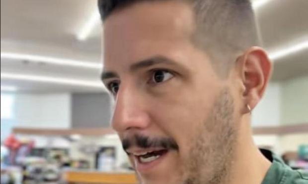 El cocinero gallego, Marcos, flipando en el supermercado de EEUU. (TIKTOK)