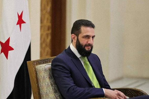 Le+président+syrien+Ahmad+al-Sharaa+lors+d’une+rencontre+avec+une+délégation+de+responsables+politiques+allemands+au+Palais+du+peuple+à+Damas+(Syrie)+le+20+mars+2025.+©+Photo+Salampix+/+Abaca