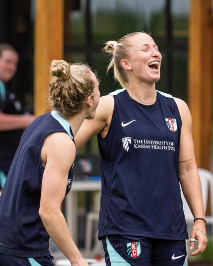 Mace laughing at training with Hamilton