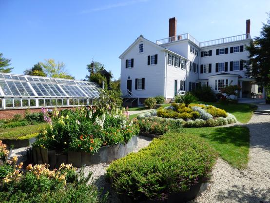 Fine, vernacular / Georgian mansion, with landscaped gardens and large glasshouse