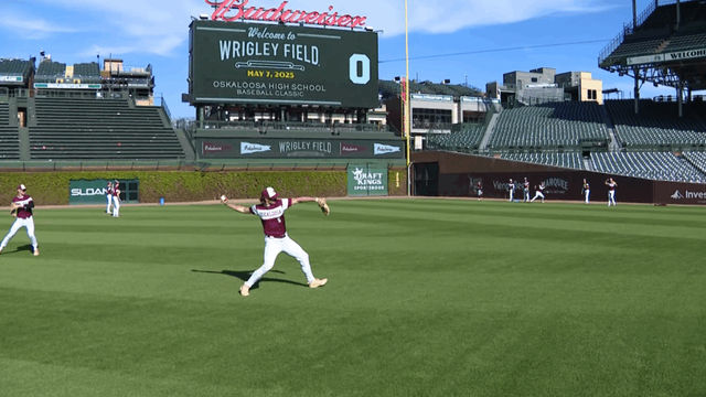 Wrigley Field rolls out the red carpet for Oskaloosa baseball