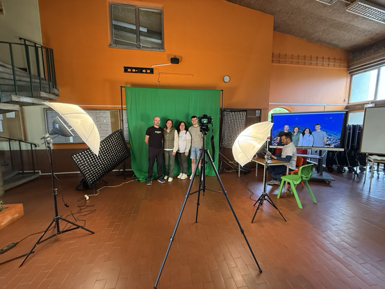 Argazkiak ateratzeko kroma eta pantaila.