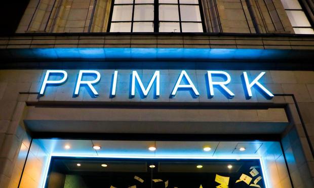 Entrada de una tienda Primark en Londres. (NurPhoto via Getty Images)