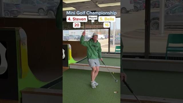 Mini Golf Championship Round 1, 4. Steven vs 5. Bella (Holes 9-10) #minigolf #golf #viral