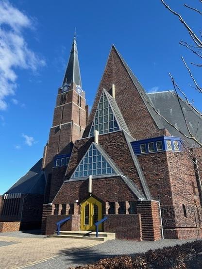 Foto van de kerk van Andijk
