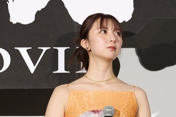 上白石萌歌が向井理からの手紙に涙！ 「本当に人生の宝物」 映画『パリピ孔明 THE MOVIE』舞台挨拶