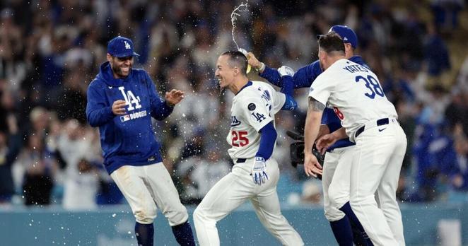 Tommy Edman's walk-off single lifts Dodgers to win over Marlins