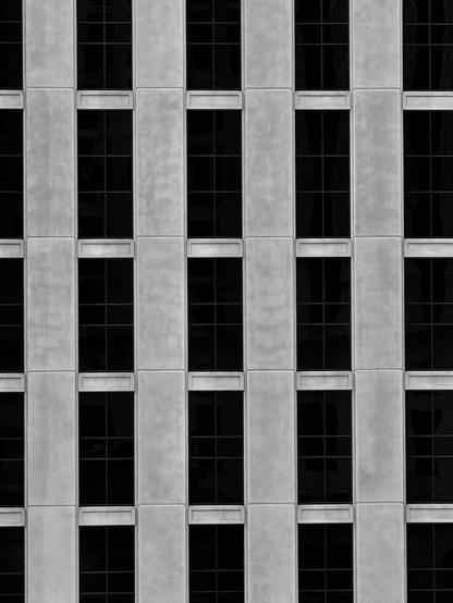 This is a bonus window Friday picture because I could not make up my mind today. #fensterfreitag #windowfriday #lasvegas #window #highrise #building #photography #architecture #photo
