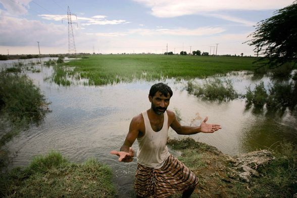 #News: #India suspends #Indus Waters Treaty after #Kashmir attack, raising fears of #water crisis in #Pakistan. Farmers warn of devastating impacts on agriculture and livelihoods. #FoodSecurity #War #Geopolitics #Environment  
https://dialogue.earth/en/water/the-indus-waters-treaty-hangs-in-the-balance/?mc_cid=8b53184a45