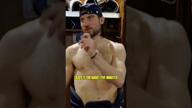 Chris Tanev 🤝 Simon Benoit