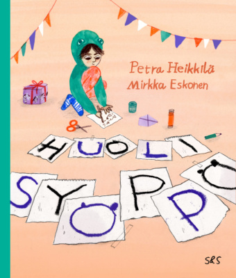 Huolisyöppö-kirjan kannessa lapsi piirtelee paperille. Etualalla on irrallisia paperiarkkeja, joihin on kirjoitettu kirjan nimi kokonaisen paperiarkin kokoisin kirjaimin.