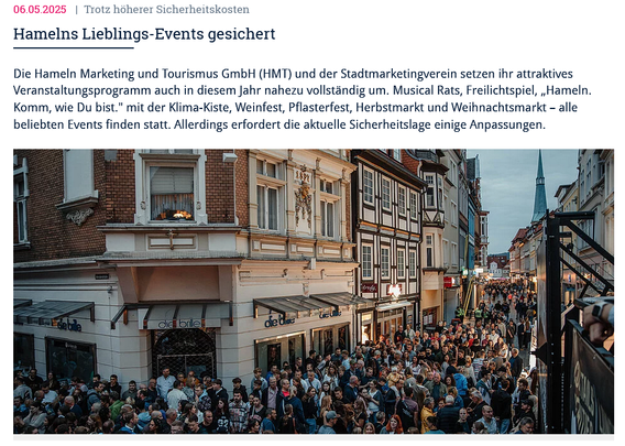 Menschenmenge in Hamlen - Bildschirmfoto Stadtverwaltung