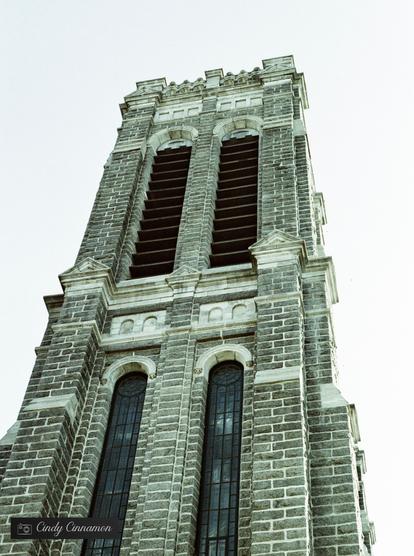 Église Saint-Roch à Québec. Photographie par Cindy Cinnamon