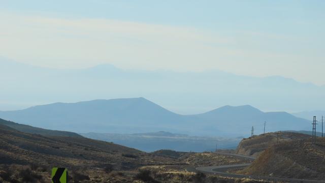 Die Berge in der blauen Stunde