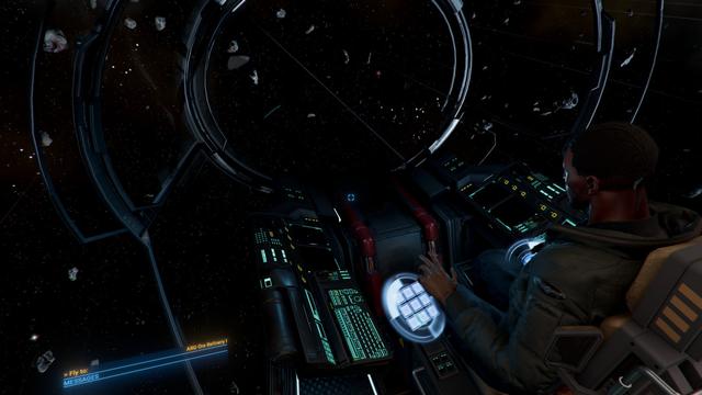 X4 Screenshot: Innenansicht eines Raumschiffcockpits. Der Spieler scheint links hinter dem Piloten zu stehen, der das Schiff durch ein Asteroidenfeld navigiert.