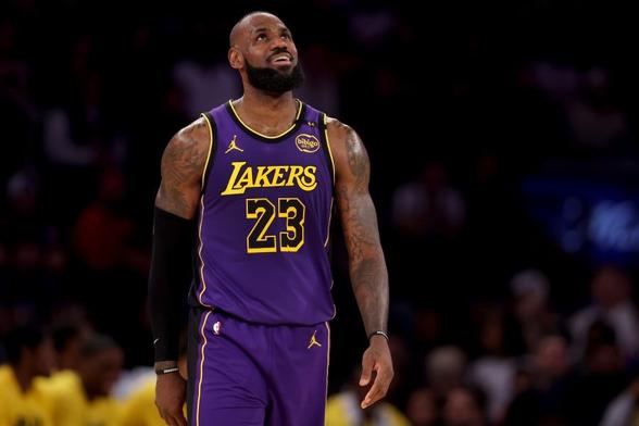 LeBron James Opens Up About Knee Injury