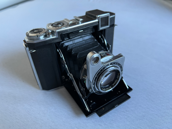 Zeiss Super Ikonta 532, a medium format camera