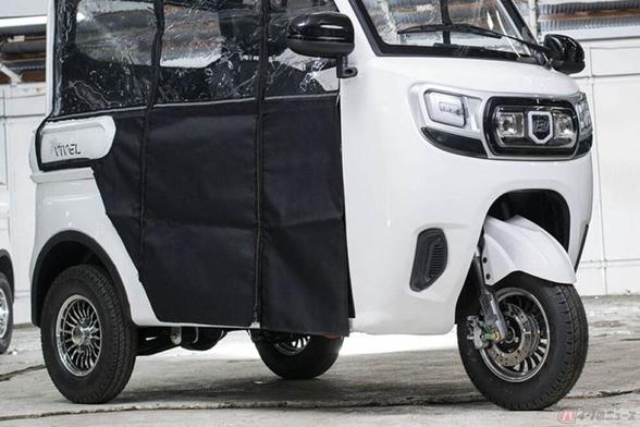 普通免許で運転可能、車検も車庫証明も不要、100kmを80円で走れる3人乗りトライク 「VIVEL TRIKE（ビベルトライク）」2025年モデル登場 | バイクのニュース