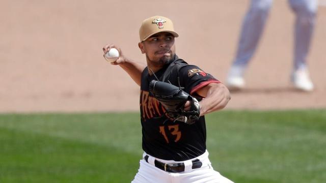 Timber Rattlers pitcher chases baseball dream with Milwaukee Brewers